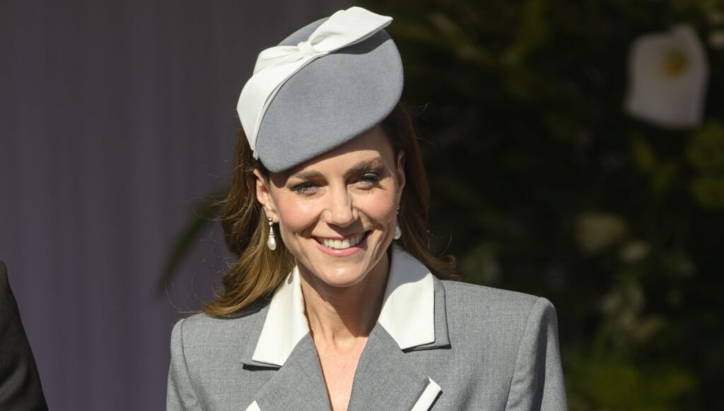 Kate Middleton in grey outfit for state visit