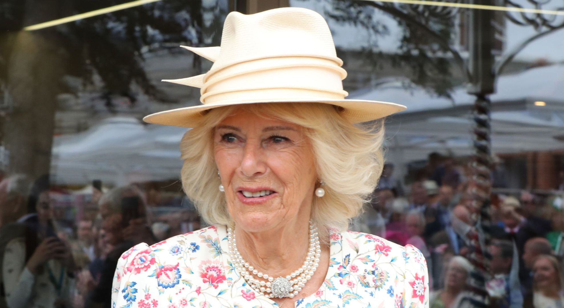 Queen Camilla makes glamorous appearance at York races without King Charles