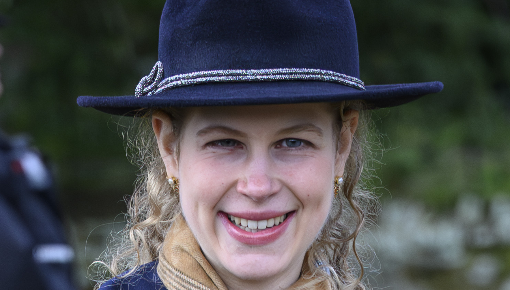 Lady Louise Windsor praised for role at Remembrance parade: 'She needs to become a working royal'