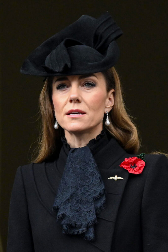 Kate Middleton at Remembrance Sunday service 