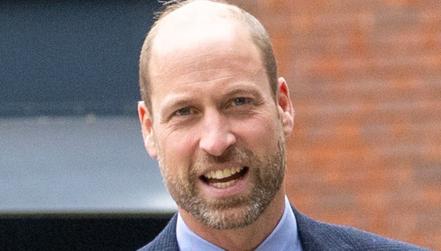 Dog walker's hilarious reaction to unexpectedly running into Prince William