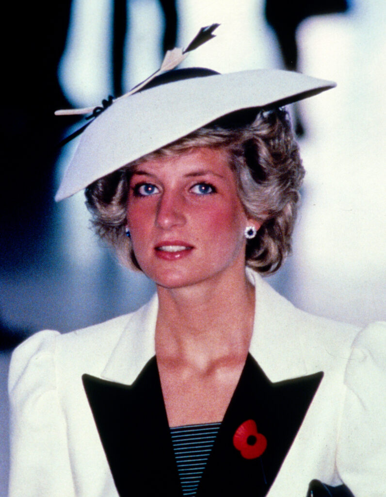 Princess Diana wearing a black and white outfit