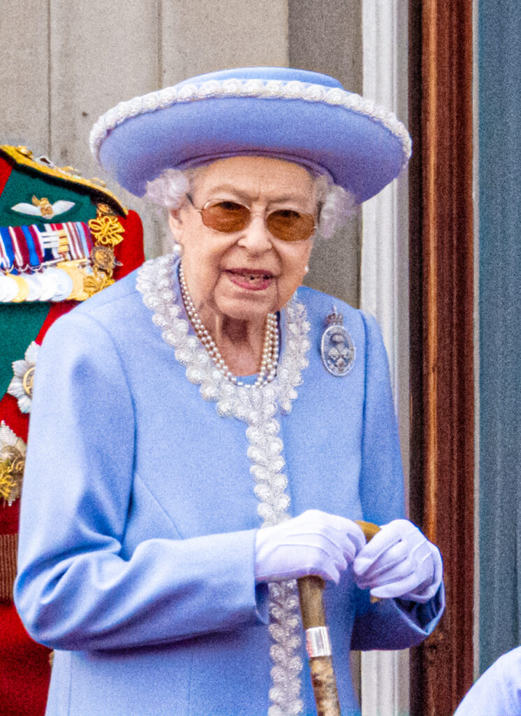 Queen Elizabeth wearing sunglasses