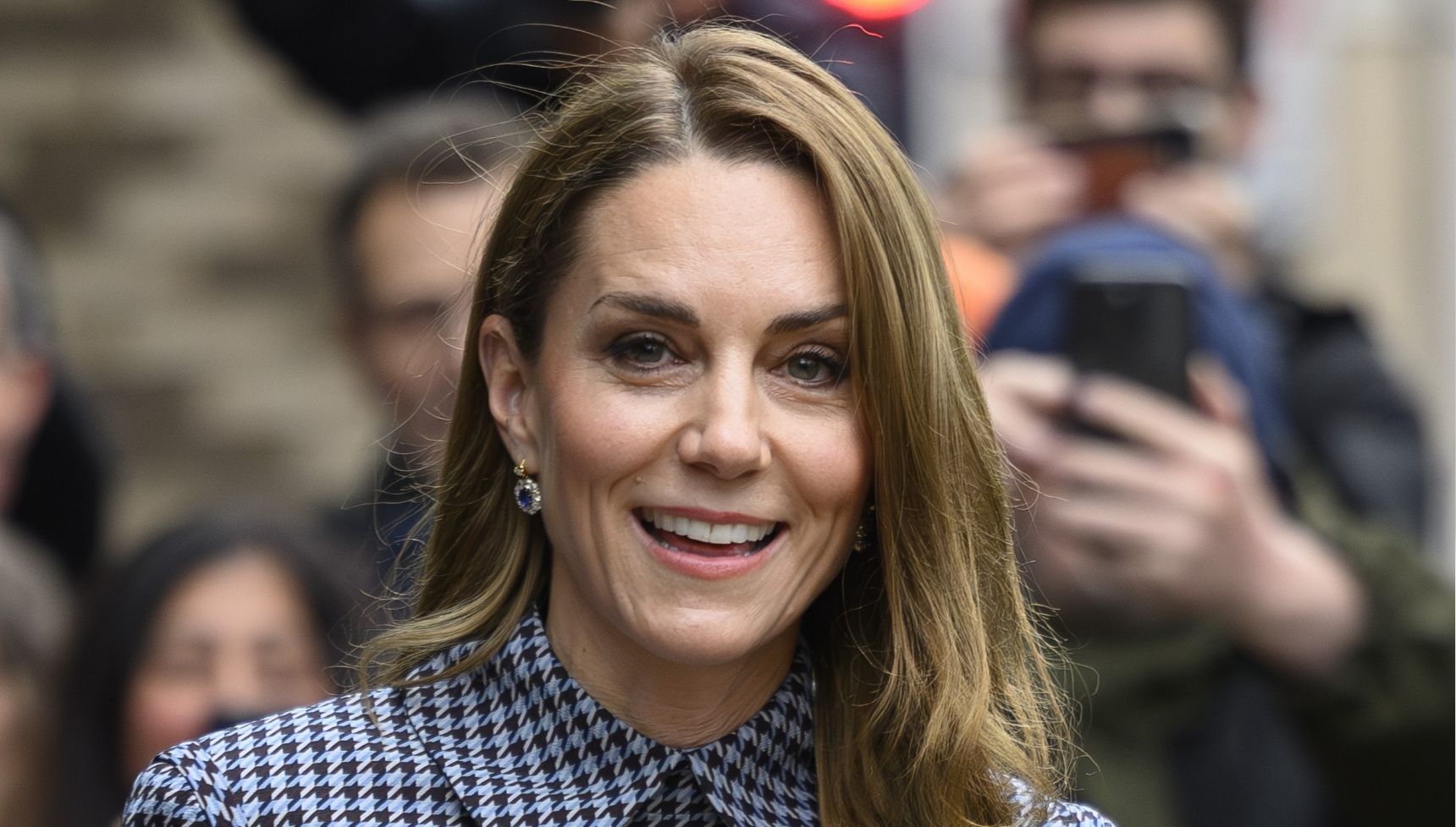 Kate Middleton's behaviour at Windsor Castle shocks fans despite royal status