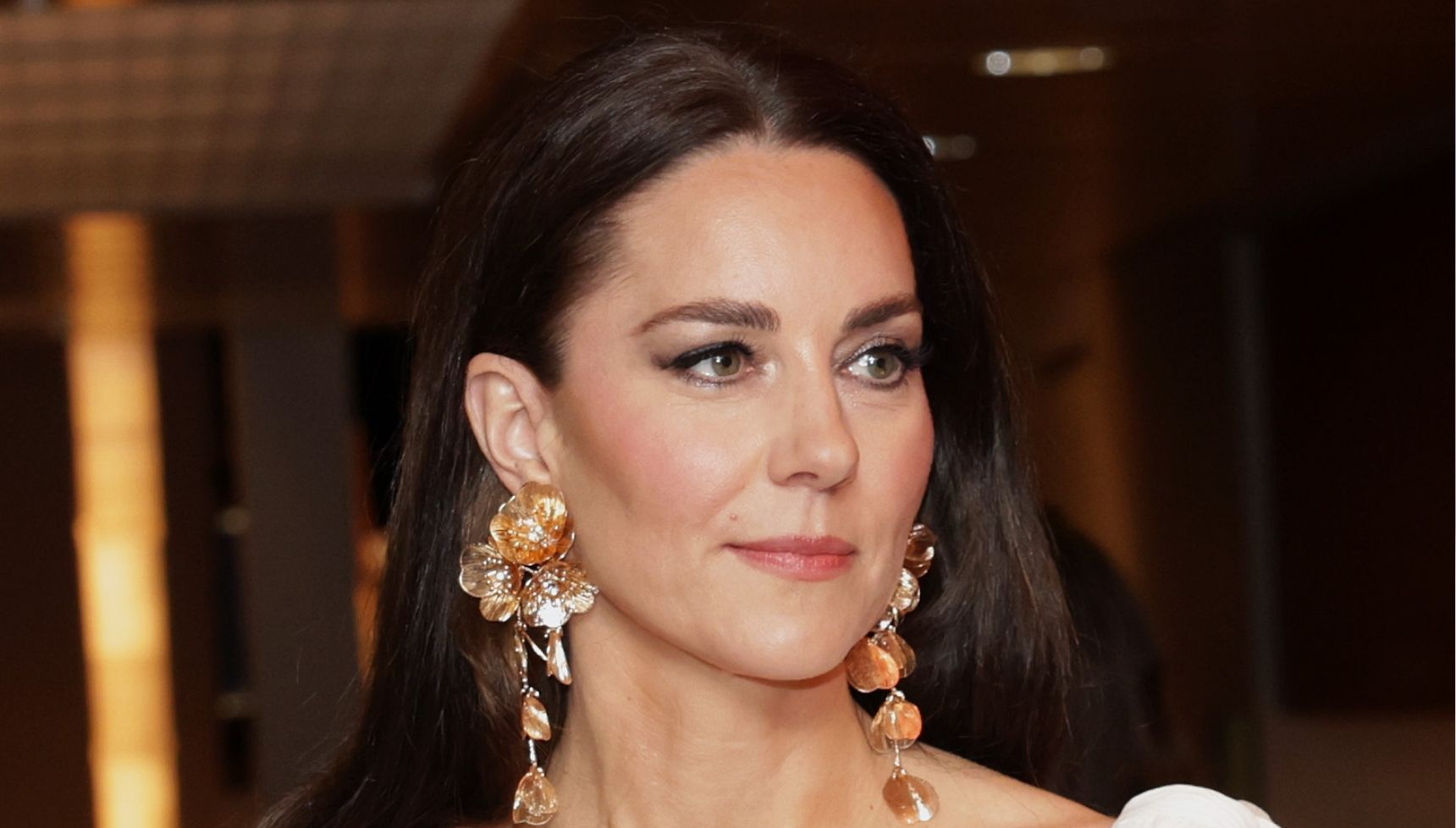 Princess Kate's 'flirty' move reminded observers that she is no 'royal doormat'