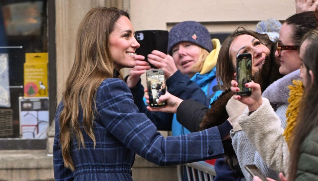Kate Middleton greeting well-wishers in Scotland