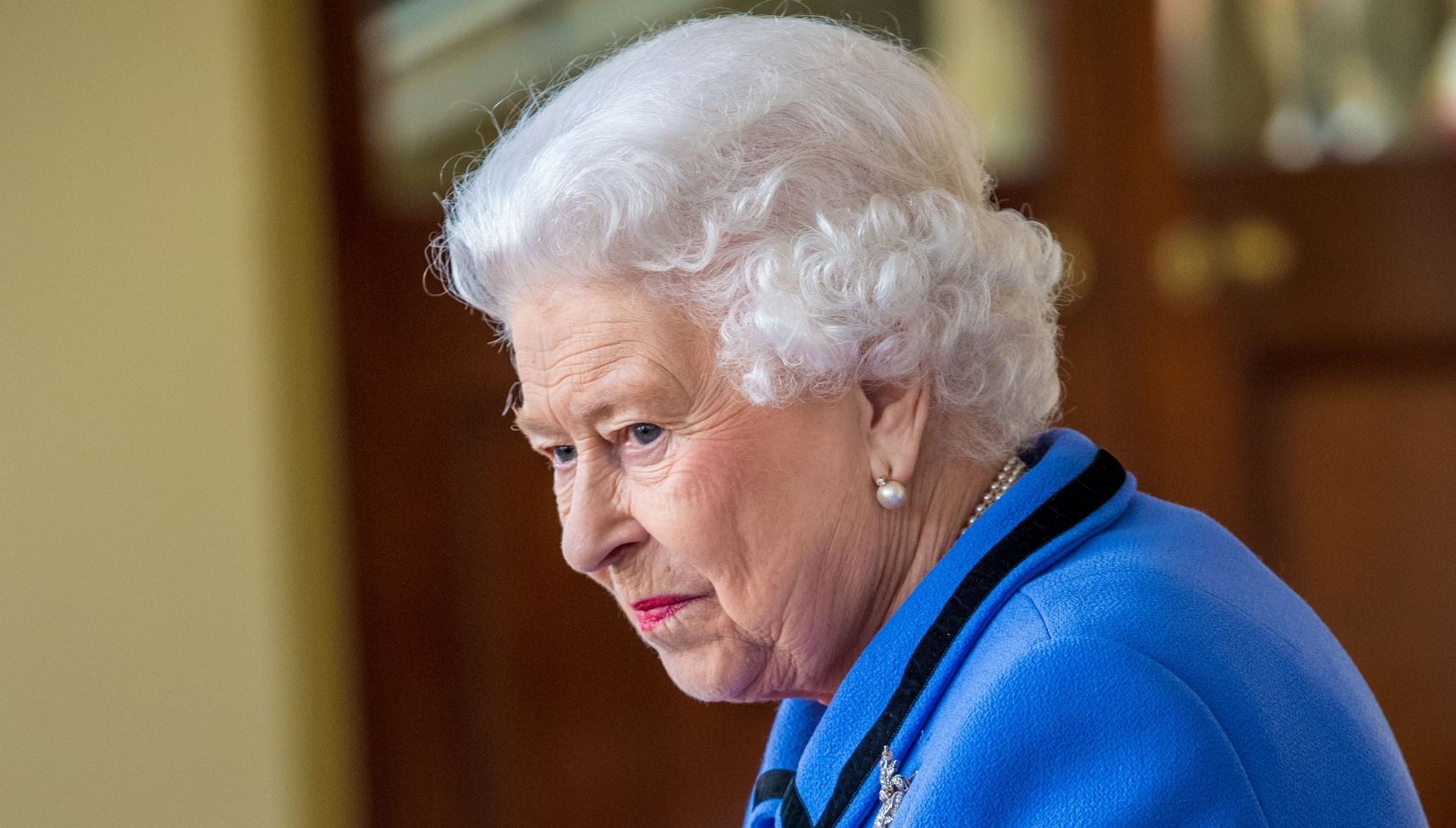 Queen Elizabeth II's chastising three-word outburst in response to royal rule-breakers 'revealed'