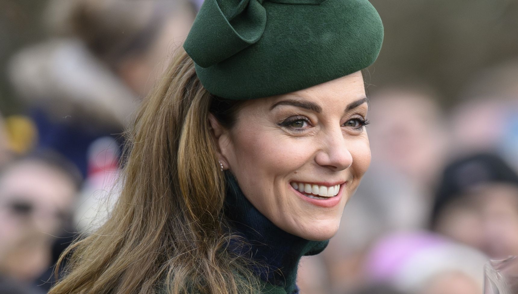 Kate Middleton 'radiant' in red suit for Windsor Castle reception for England women's rugby team