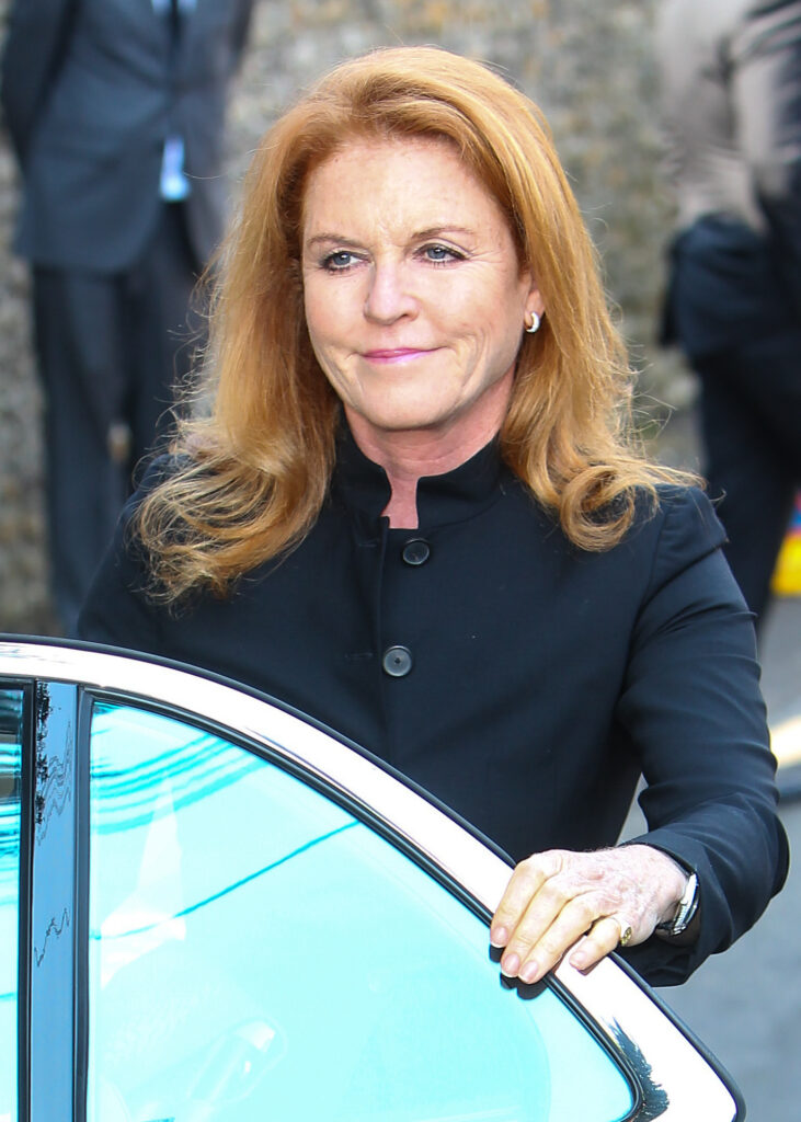 Sarah Ferguson shutting a car door