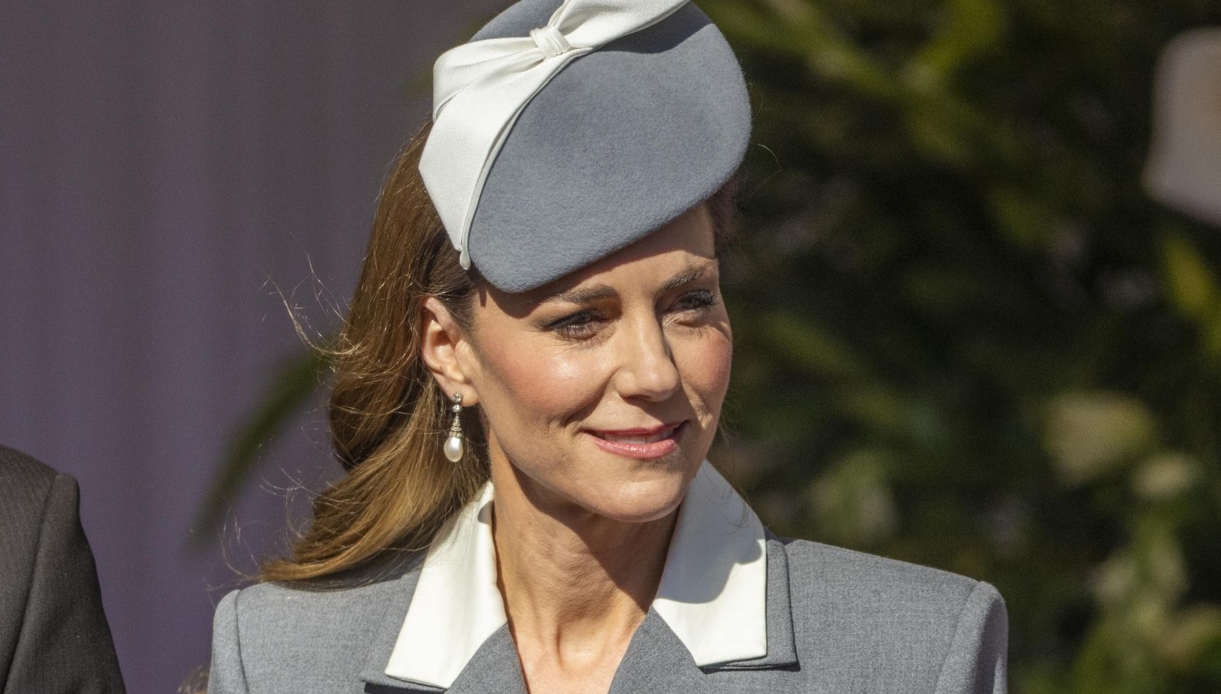 Princess Kate fiercely defended as she's cruelly trolled over state banquet dress