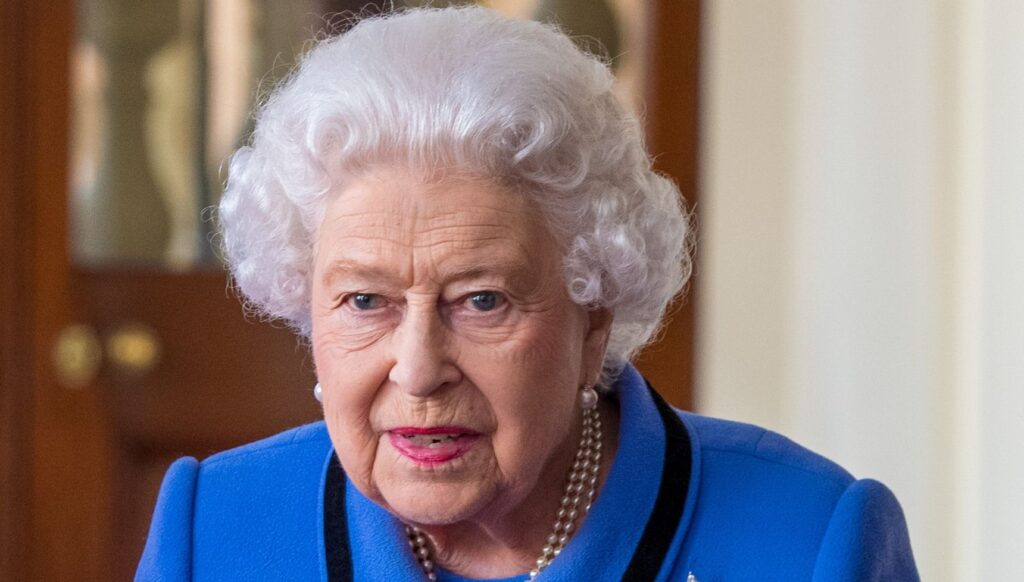 Queen Elizabeth II in blue outfit